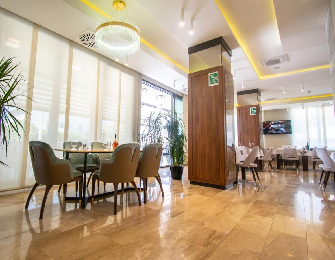 Hotel Hills Ulcinj Esterno foto