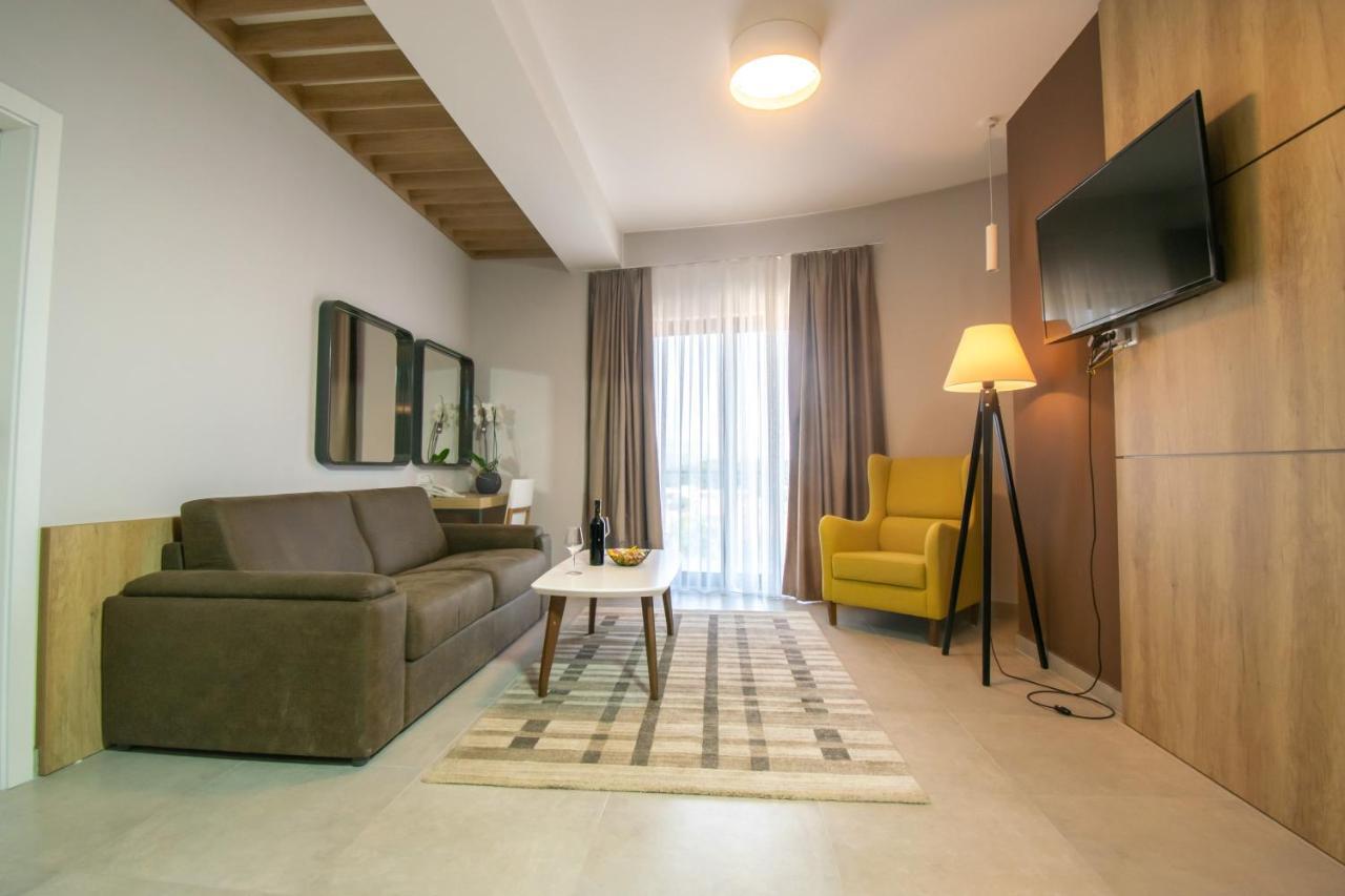 Hotel Hills Ulcinj Esterno foto