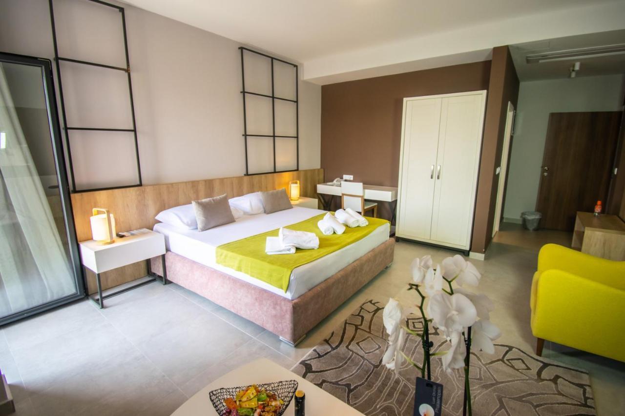 Hotel Hills Ulcinj Esterno foto