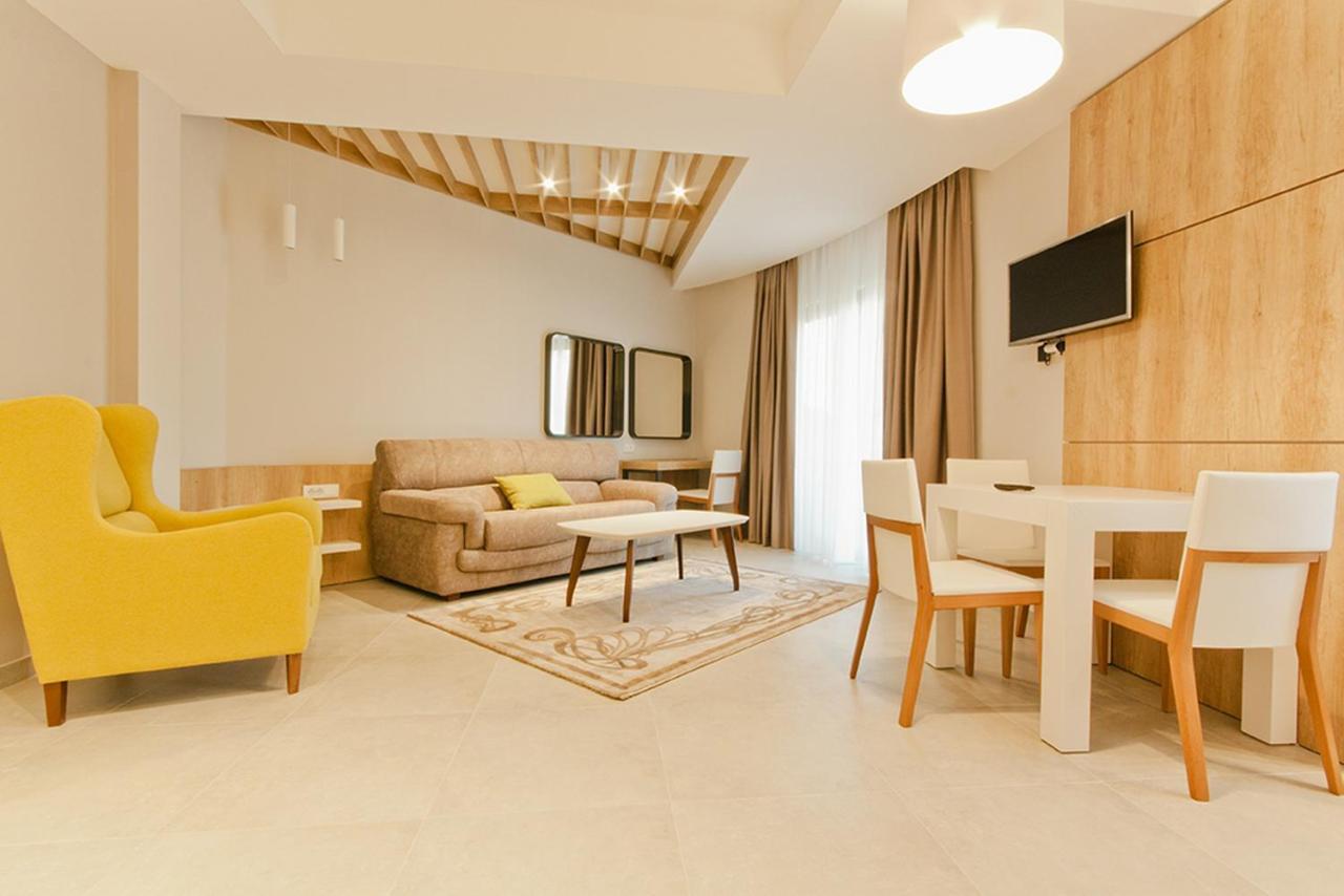 Hotel Hills Ulcinj Esterno foto